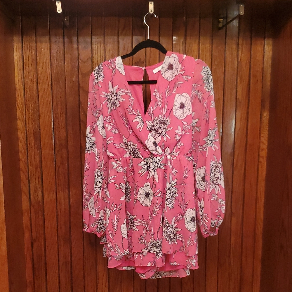 ❤️ Beyond Words Floral Pink Wrap Top